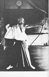 Tiro con arco Zen y Swordsmanship, Thomas Hoover