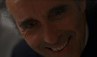 un diabólico Christopher Lee en To the devil a daughter