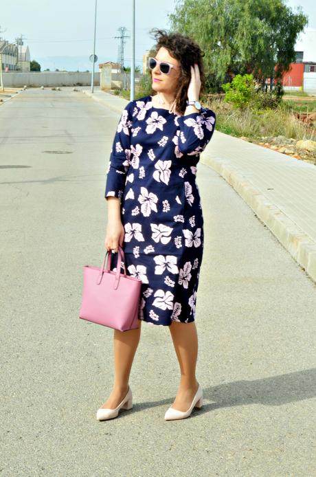 Vestido midi estampado de flores Vestido midi estampado de flores