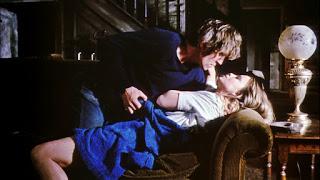 LA SOMBRA DE UNA MANADA LA SOMBRA DE UNA MANADA