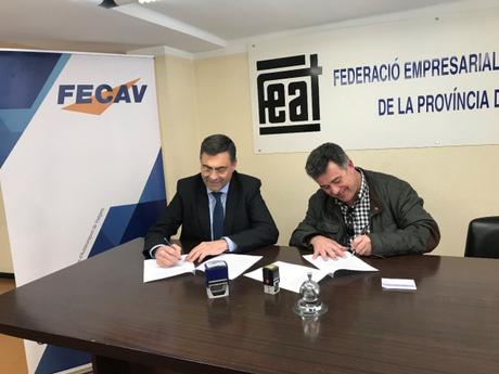 FECAV y FEAT se asocian para colaborar a favor del sector del transporte de viajeros por carretera