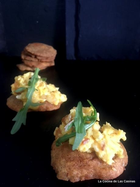 Tortos de Maiz con Revuelto de Queso Azul Tortos de Maiz con Revuelto de Queso Azul