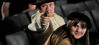 ARMADOS Y CABREADOS (God Bless America) (USA, 2011) Comedia, Acción, Político, Social