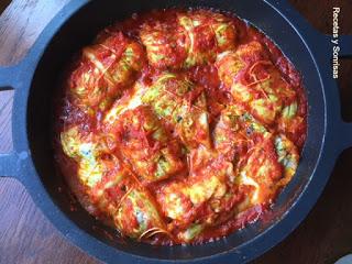 ROLLITOS DE COL RIZADA RELLENOS