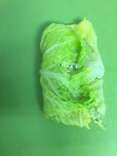 ROLLITOS DE COL RIZADA RELLENOS