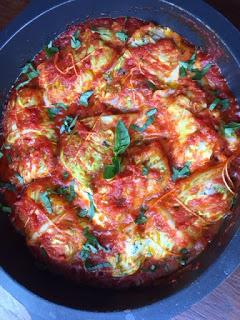 ROLLITOS DE COL RIZADA RELLENOS