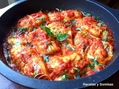 ROLLITOS DE COL RIZADA RELLENOS