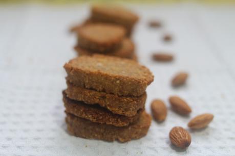 Galletitas con harina de almendras y coco sin azúcar ni TACC