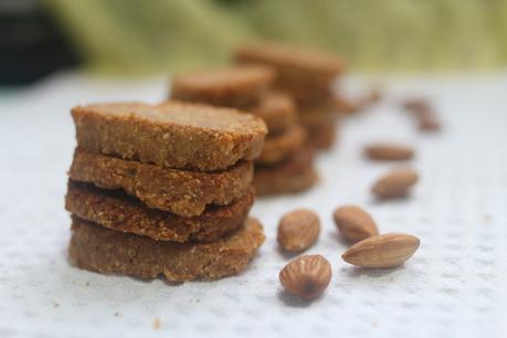 Galletitas con harina de almendras y coco sin azúcar ni TACC