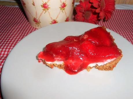 tarta de queso y fresas