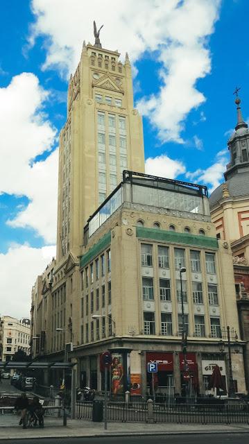Los tejados de Madrid a vista de Zoom. Calle Alcalá (2), de calle Sevilla a Plaza de Cibeles