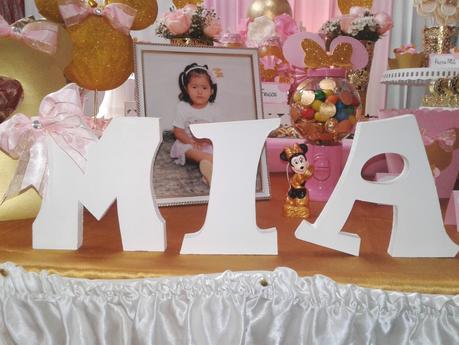 👶 🎈 🍰 🍭 FIESTA INFANTIL MINNIE GOLD 👶 🎈 🍰 🍭