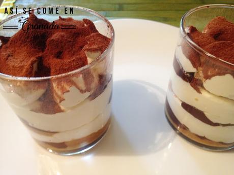 Tiramisú con chocolate y canela