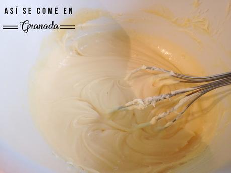 Tiramisú con chocolate y canela