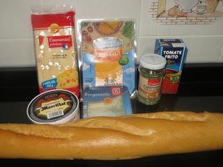 PANINIS CUATRO QUESOS