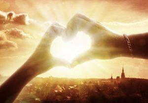 5 formas en que la mente te engaña cuando tu corazón está roto hand-3324441__340