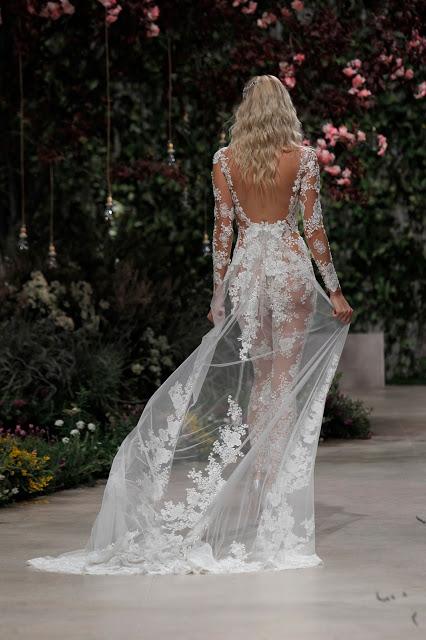 Atelier Pronovias abrió la Barcelona Bridal Week 2018 con vestidos únicos para novias cada vez más atrevidas y sensuales