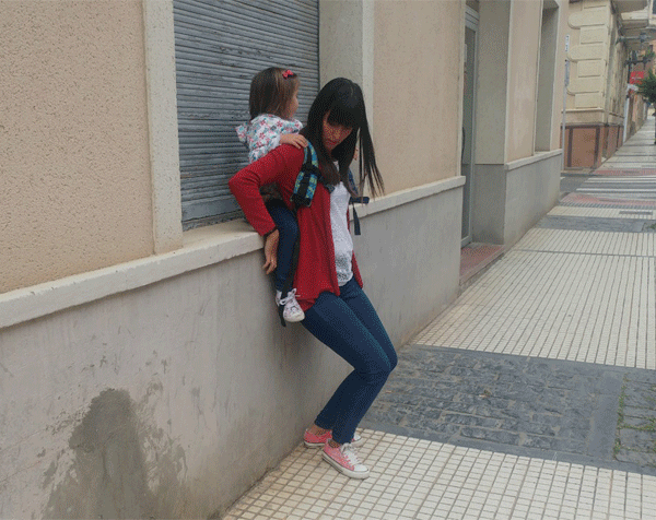 Porteo con niños mayores: probamos el Onbuhimo