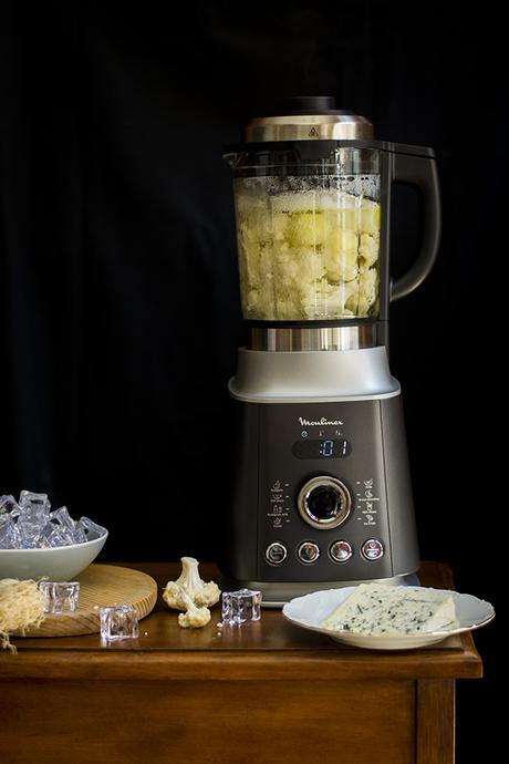 CREMA FRÍA DE COLIFLOR Y QUESO AZUL