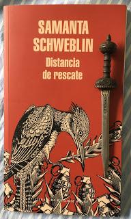 Portada del libro Distancia de rescate, de Samantha Schweblin