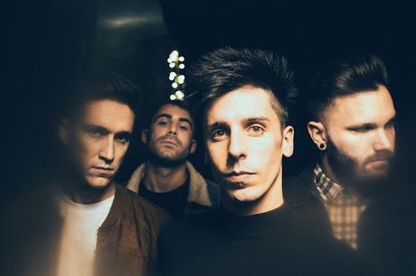 VEINTIUNO reivindican a las bandas emergentes en su nuevo videoclip: 'Dopamina' VEINTIUNO reivindican a las bandas emergentes en su nuevo videoclip: 'Dopamina'