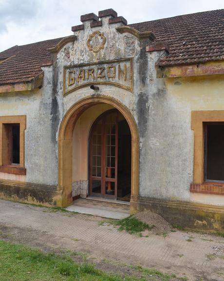 Garzón: el especial encanto de un pueblo quedado en el tiempo