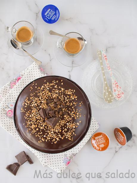 Pastel de chocolate y café. Vídeo receta