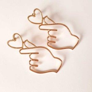 Pendientes corazón y mano