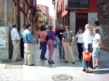 Encuentro de Hospitaleros Voluntarios, año 2006. Encuentro de Hospitaleros Voluntarios, año 2006.