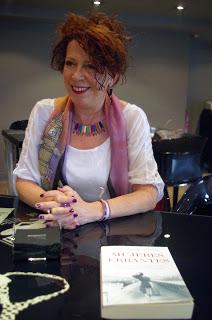 Encuentro con Pilar Sánchez Vicente por su libro Encuentro Pilar Sánchez Vicente libro