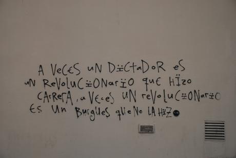 Rebelde con causa (Graffitti, El Rabal, Barcelona, juny 2011)