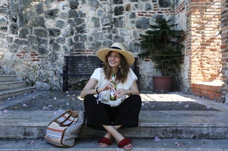 bloguera moda santo domingo blusa de zara pantalón culotte sombrero fedora paja asos