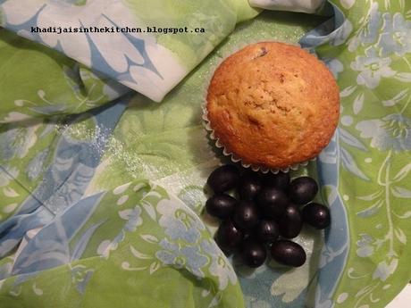 MUFFINS AUX RAISINS / GRAPES MUFFINS / MUFFINS CON UVAS / مافن بالعنب MUFFINS AUX RAISINS / GRAPES MUFFINS / MUFFINS CON UVAS / مافن بالعنب