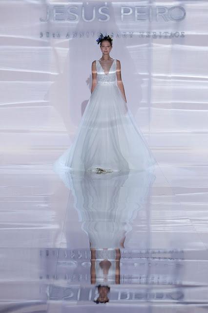 Jesus Peiro celebra su 30 aniversario en la Barcelona Bridal Week con su colección Heritage