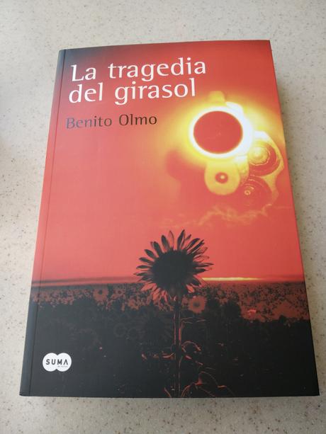 “La tragedia del girasol” de Benito Olmo: una gran novela negra con tintes clásicos