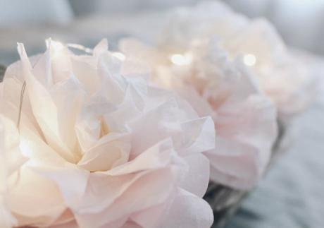 Centro de mesa handmade con papel y madera a la deriva Centro de mesa handmade con papel y madera a la deriva