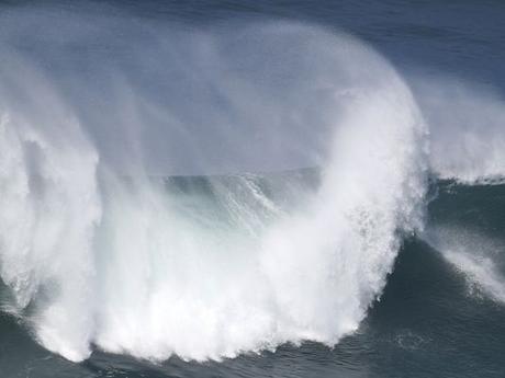 AP PORTUGAL BIG WAVE SURF S PRT