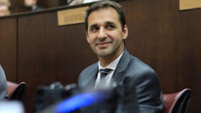 Proponen sancionar a los diputados faltadores