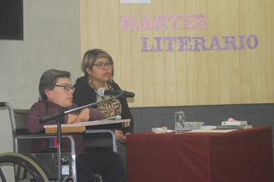 INSPIRA LETICIA ESTRELLA CON LECTURA POÉTICA EN MARTES LITERARIO