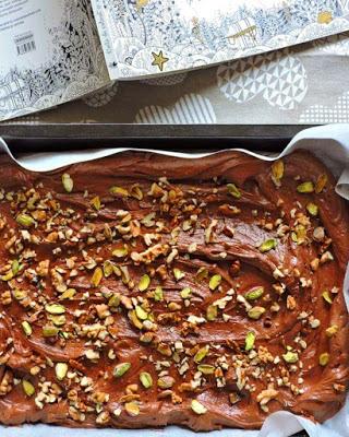 Brownie con nueces o nueces y pistachos