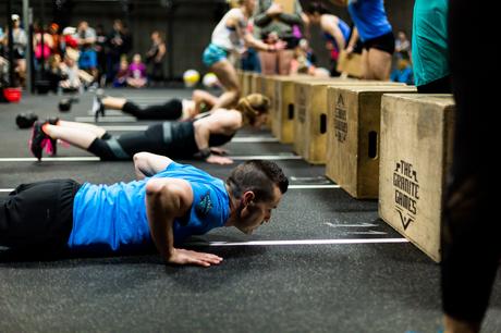 Resultado de imagen de burpees box jump