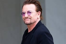 Bono, el vocalista de U2 celebra 58 años.