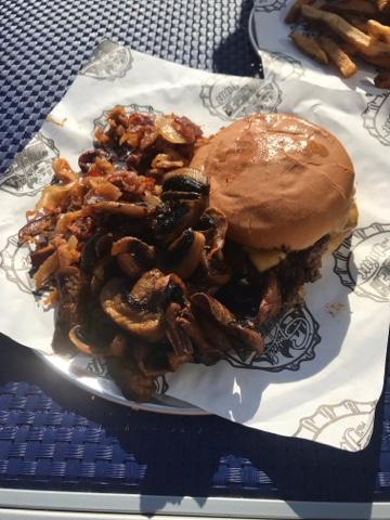 CARNIVAL HORIZON O COMO PROGRESAR ADECUADAMENTE CARNIVAL HORIZON O COMO PROGRESAR ADECUADAMENTE