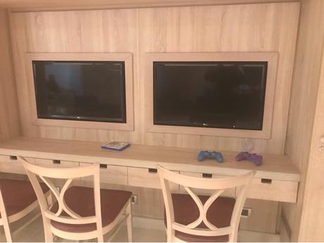 CARNIVAL HORIZON O COMO PROGRESAR ADECUADAMENTE CARNIVAL HORIZON O COMO PROGRESAR ADECUADAMENTE