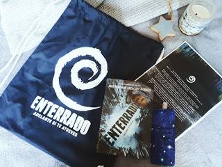 Enterrado, Amie Kaufman, Megan Spooner