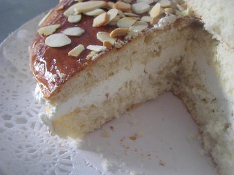 PASTEL DE SAINT TROPÉZ O TARTA TROPÉZIENNE