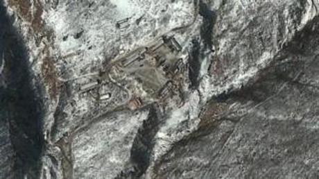 Esta imagen satelital de DigitalGlobe de la instalación de pruebas nucleares Punggye-ri en Corea del Norte se tomó el 11 de febrero de 2013.