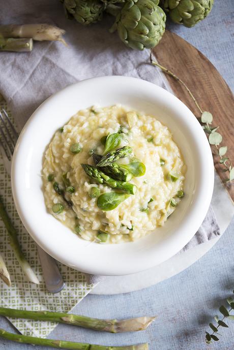 Risotto de espárragos y alcachofas