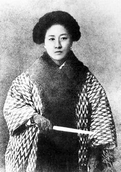 qiu-jin-revolucionaria-poeta-feminista-china