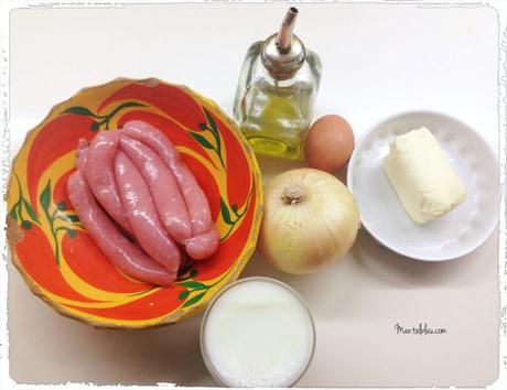 Croquetas de salchicha de pollo y huevo